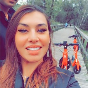 Meet your Posher, Kiana